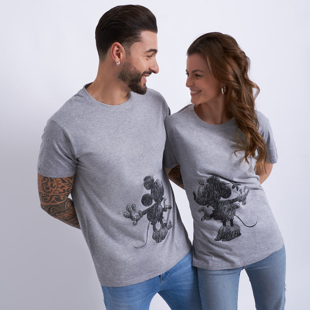 Camiseta Mickey & Minnie boceto negro. Camisetas para toda la familia