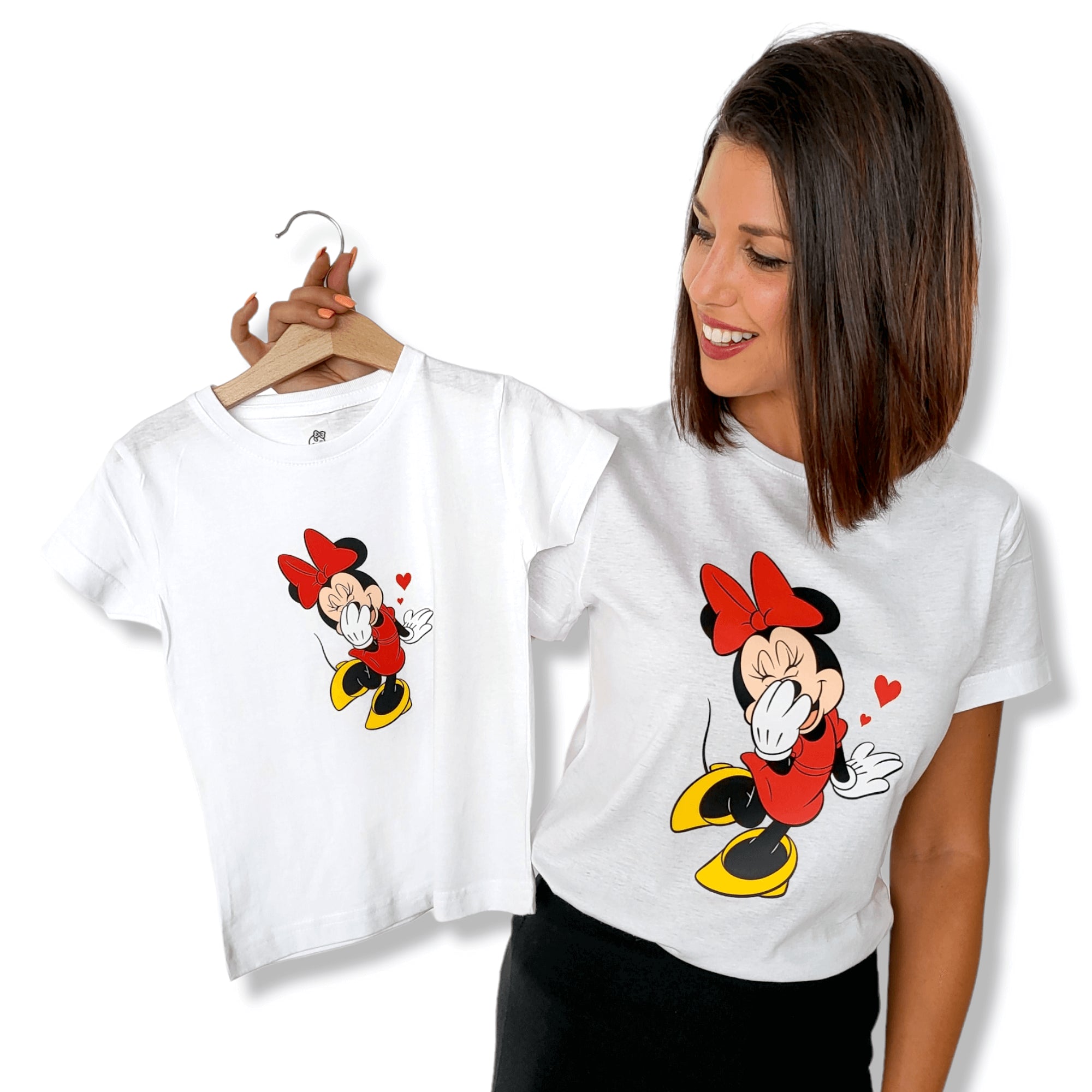 Camiseta Shy Mickey & Minnie hearts