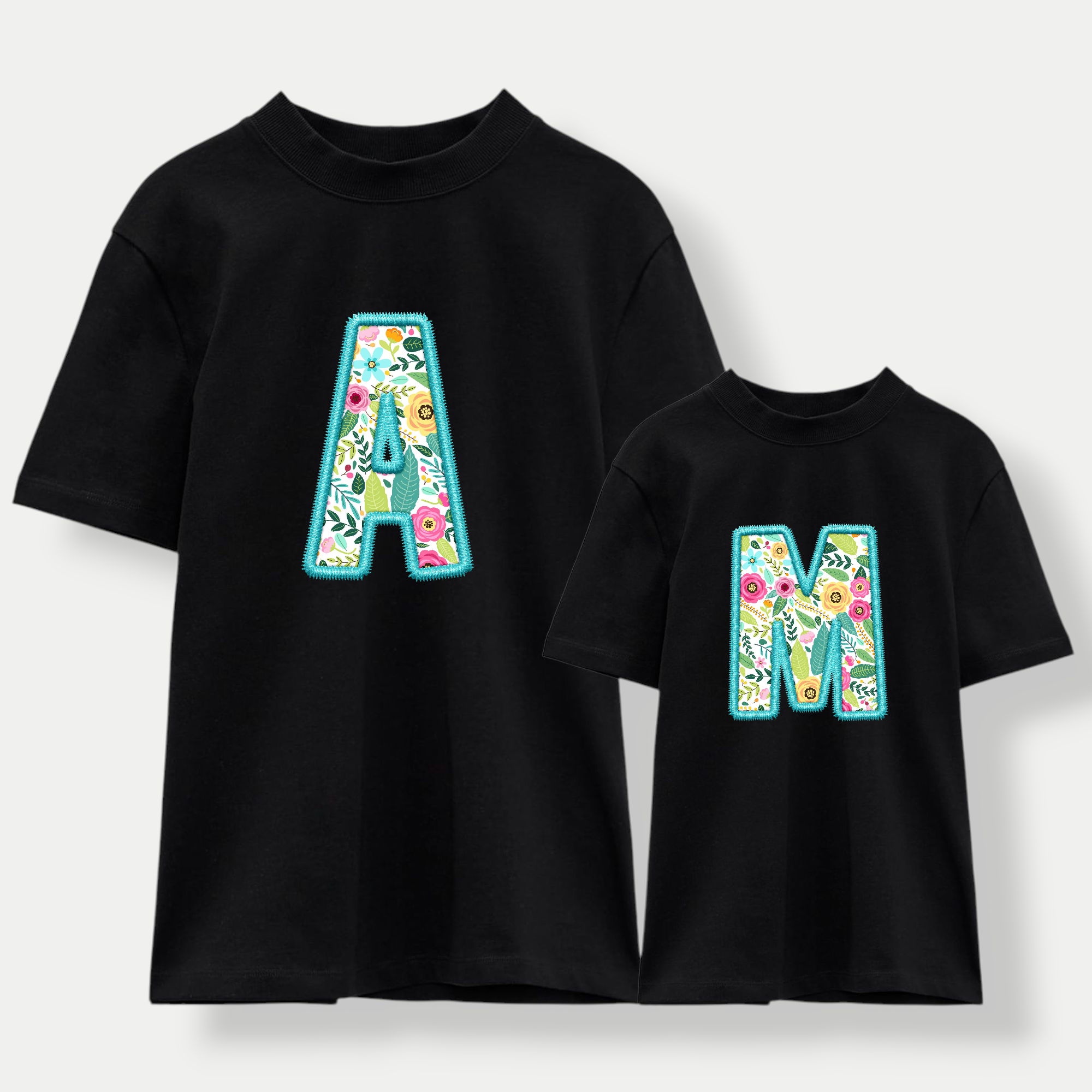 Camiseta Personalizada Inicial Flores